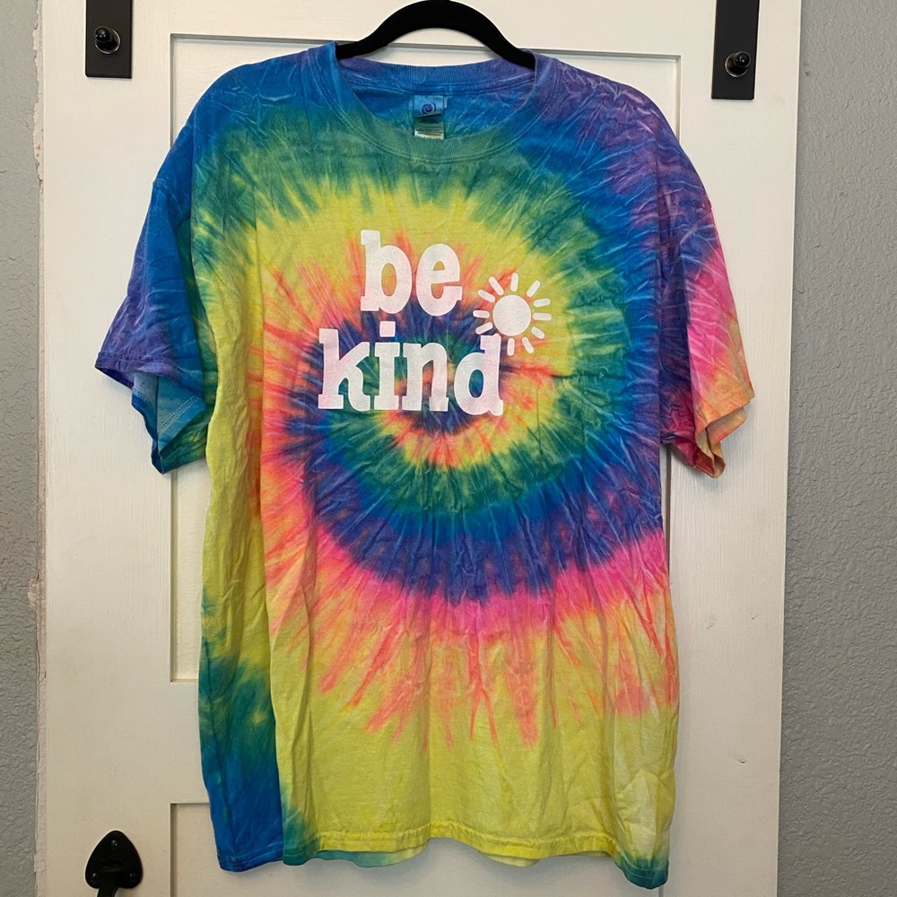 Be Kind - Tie Dye Shirt (XL)